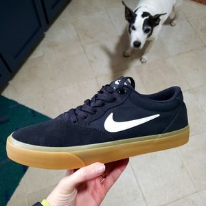 Nike SB Chron Sneaker sz 9